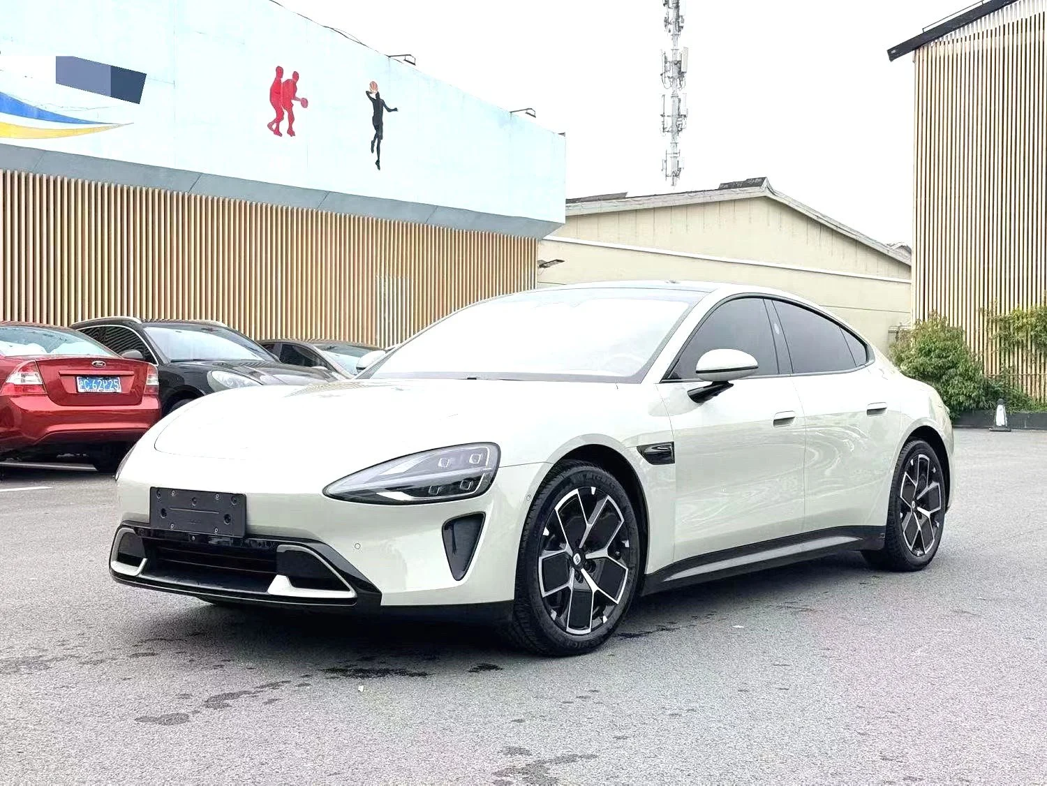 2024 Xiaomi SU7