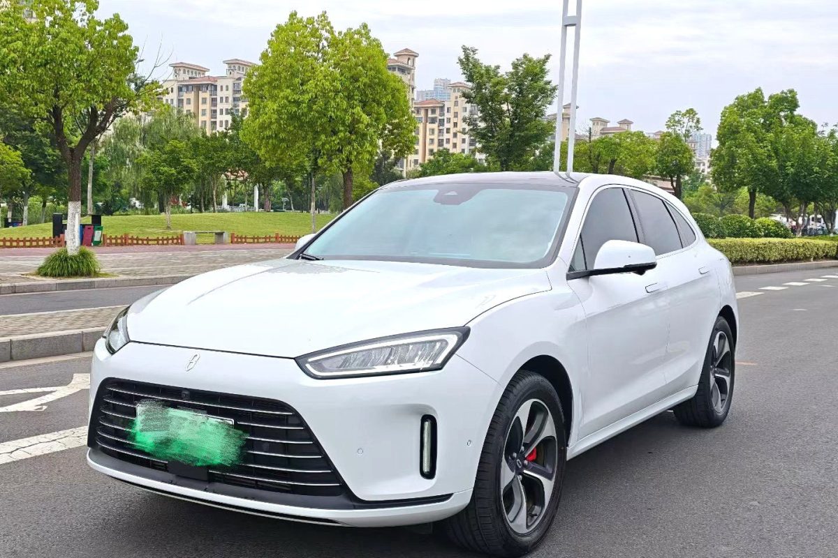 2022 AITO M5
