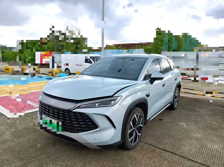 2025 BYD Song L DM-i