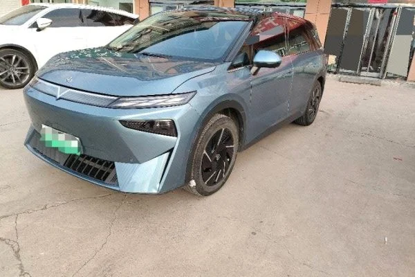2023 Dongfeng Venucia VX6