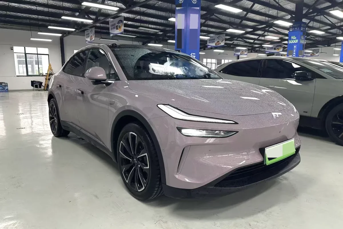 2025 NIO ONVO L60