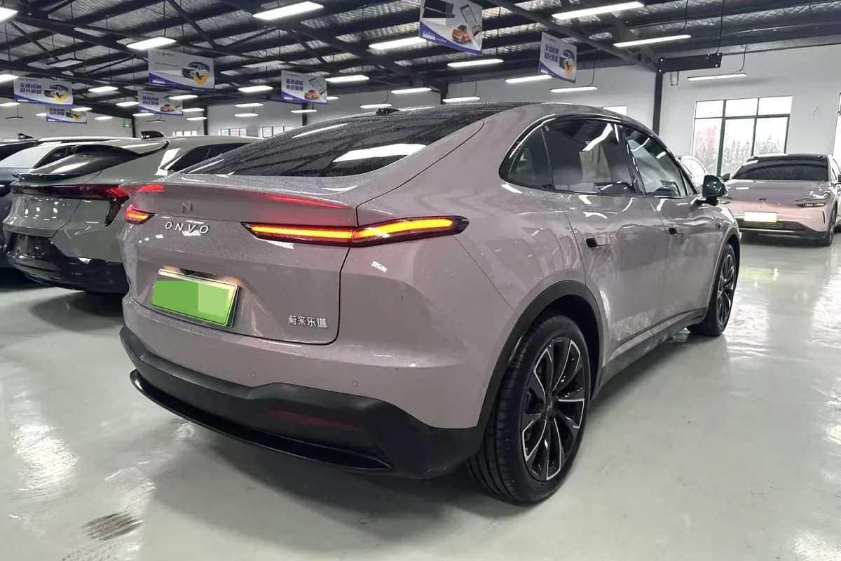 2025 NIO ONVO L60 60kWh Violet Limited Edition (4,100 km / 322 HP / 900V SiC) – Electric Coupe SUV