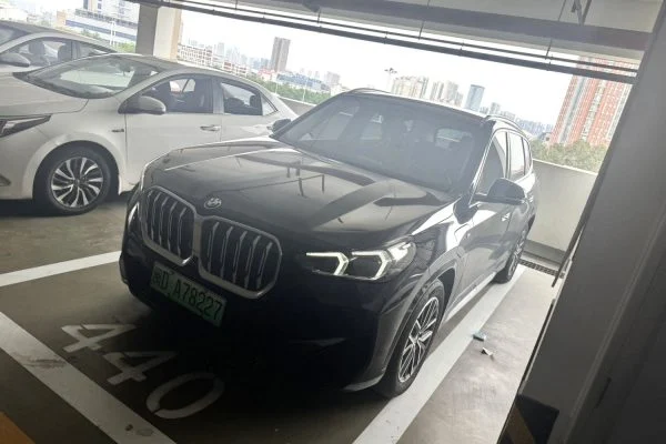 2025 BMW iX1 eDrive25L