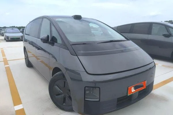 2024 Li Auto MEGA Ultra EV