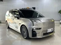 2022 Zeekr 009 WE Edition