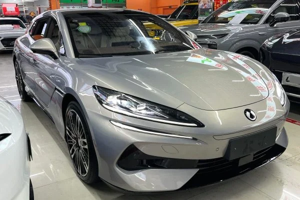 2024 Denza Z9GT DM 1100 4WD Ultra Launch Edition