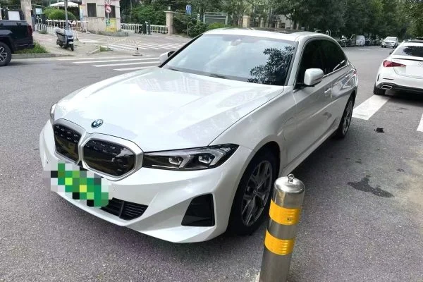 2024 BMW i3 eDrive 35 L