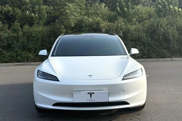 2023 Tesla Model 3 Highland RWD