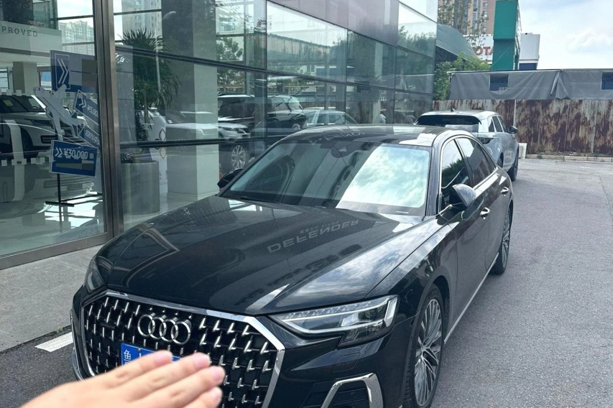 2023 Audi A8L 55 TFSI quattro Flagship Edition