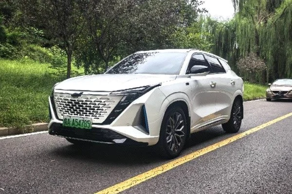 2023 Changan Oshan Z6 iDD 1.5T PHEV Flagship PLUS
