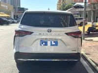 2023 Toyota Sienna 2.5 Comfort Edition Hybrid – White Exterior – photo 3