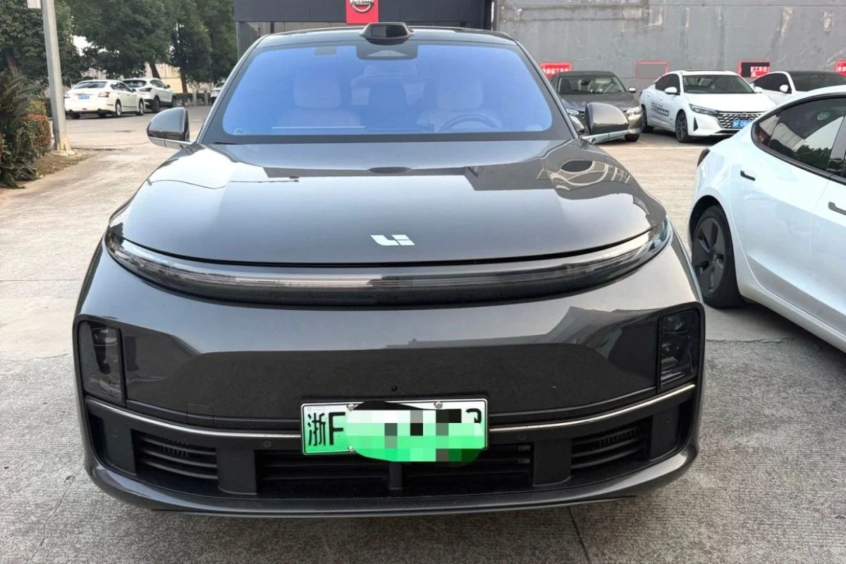 Li Auto L7 Ultra AWD 2024 – SUV à prolongateur d’autonomie de 330 kW, 33 000 km, prêt à l’exportation